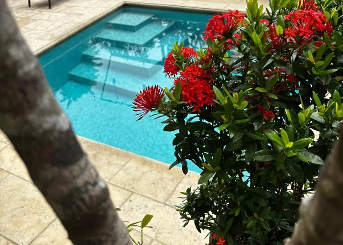 Dahlia Penthouse Getaway, Stunning Views! Holiday home *